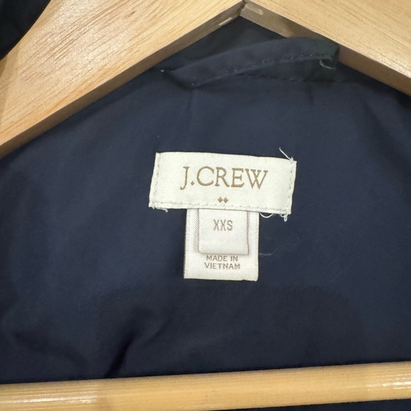 J.Crew Women’s XXS lightweight  down puffer vest! - Picture 7 of 9